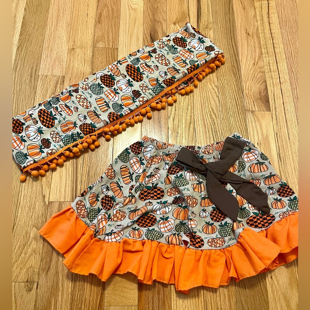 Girls size 4/5 Thanksgiving skirt and scarf